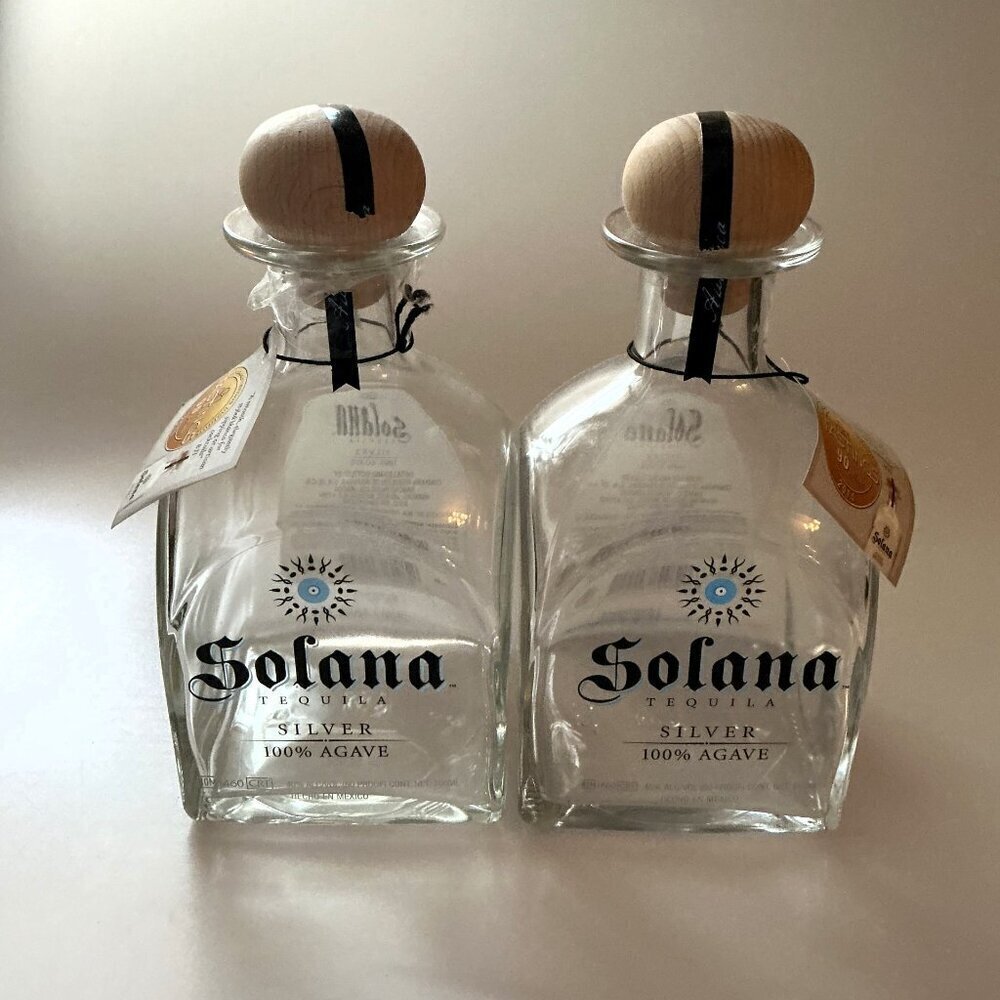 DIY CRAFTING GLASS TEQUILA BOTTLES SET (2) 750 ML - Picture 3 of 6